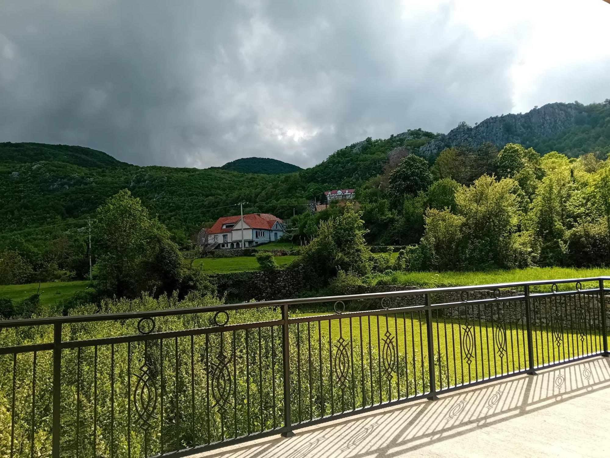 Konak Ugnji-Village Cetinje Exterior foto